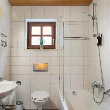 Apartment Schoenauer Hof - Max Josef Passau